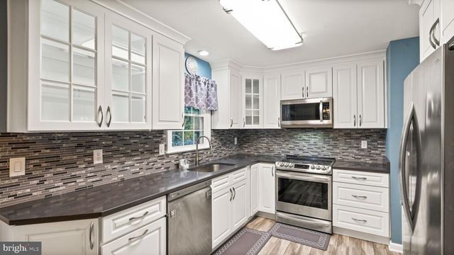 4453 HOLLY AVE, Fairfax, VA 22030