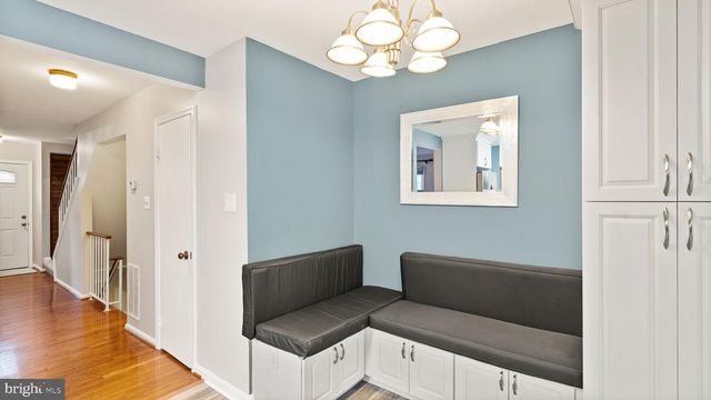 4453 HOLLY AVE, Fairfax, VA 22030