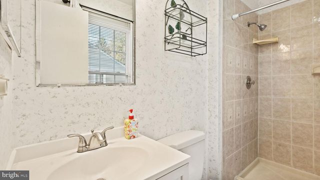 4453 HOLLY AVE, Fairfax, VA 22030