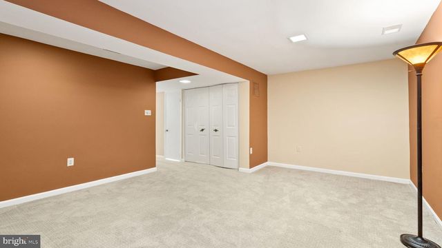 4453 HOLLY AVE, Fairfax, VA 22030