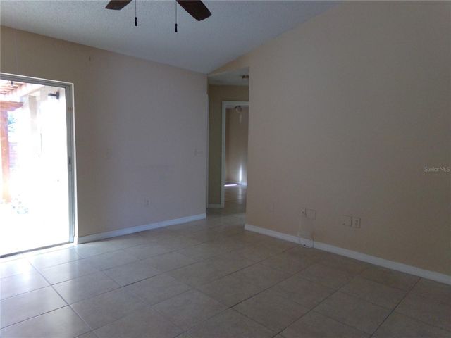 1041 KELSEY AVE, Oviedo, FL 32765