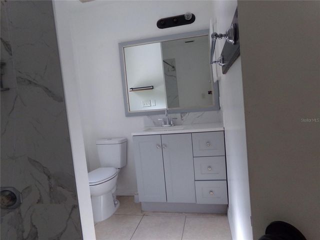 1041 KELSEY AVE, Oviedo, FL 32765