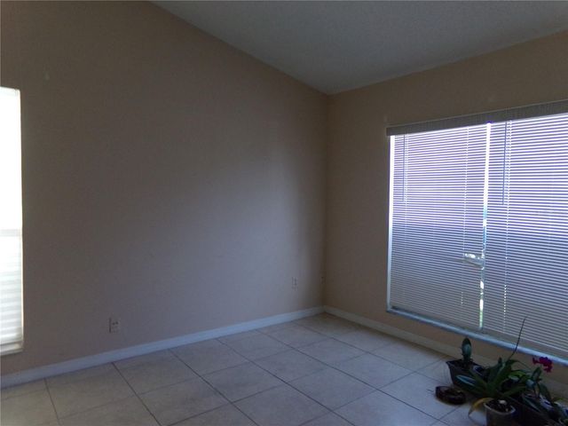 1041 KELSEY AVE, Oviedo, FL 32765