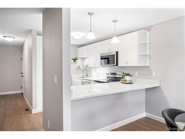 437 Wright St 30, Lakewood, CO 80228