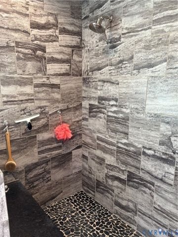 11121 Royal Ln, Providence Forge, VA 23140