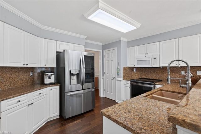 920 Keeling DR, Chesapeake, VA 23322