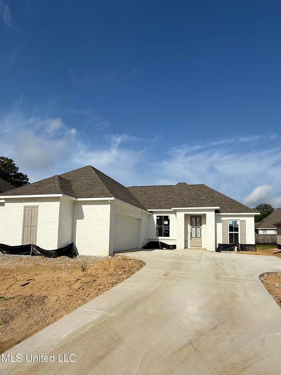 333 Willow Way, Canton, MS 39046