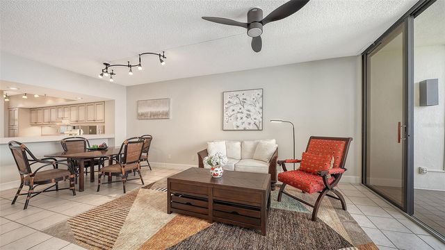 1932 HARBOURSIDE DRIVE 242, Longboat Key, FL 34228