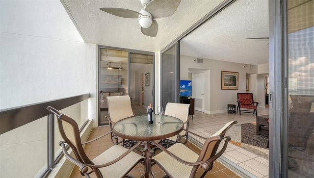 1932 HARBOURSIDE DRIVE 242, Longboat Key, FL 34228