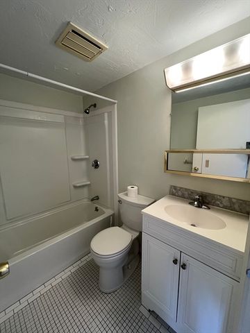 1 Tideview Path 11, Plymouth, MA 02360