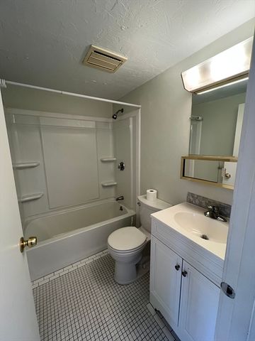 1 Tideview Path 11, Plymouth, MA 02360