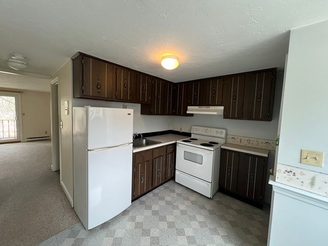 1 Tideview Path 11, Plymouth, MA 02360