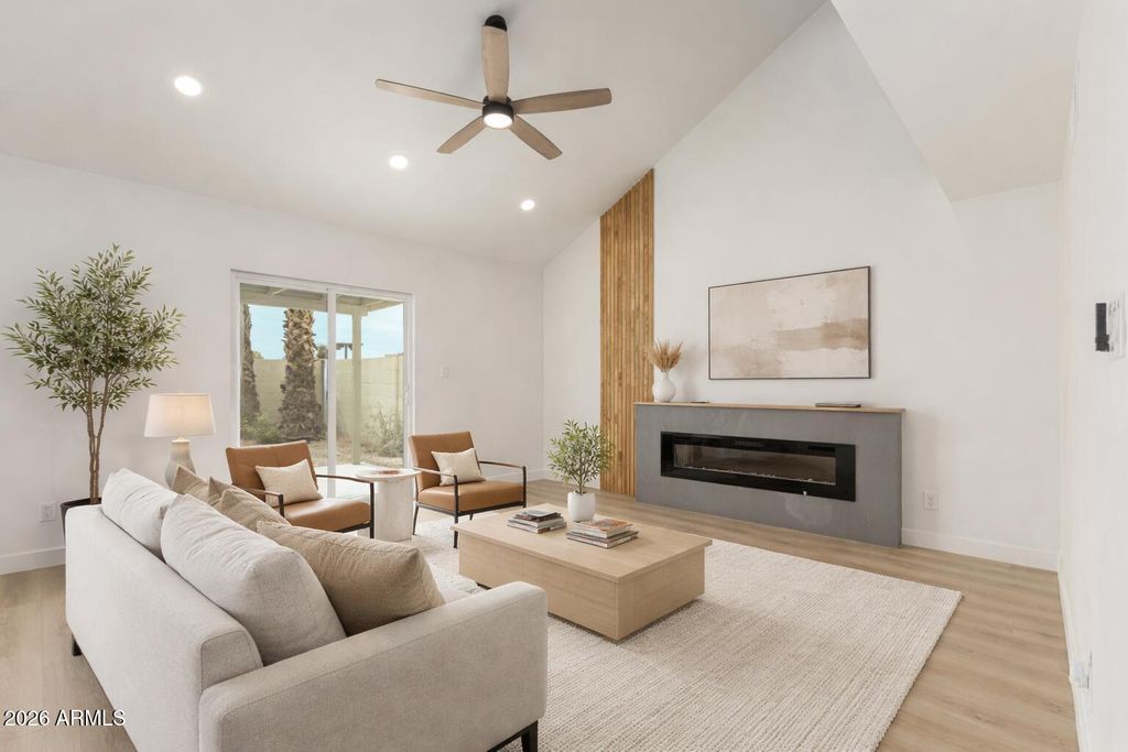 Image 1 of property listing at 3811 W HARRISON Street, Chandler, AZ 85226