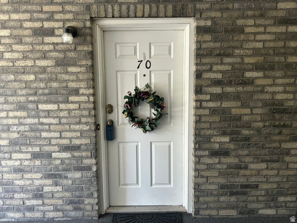 Image 31 of property listing at 70 E 600 S #70, Orem, UT 84058