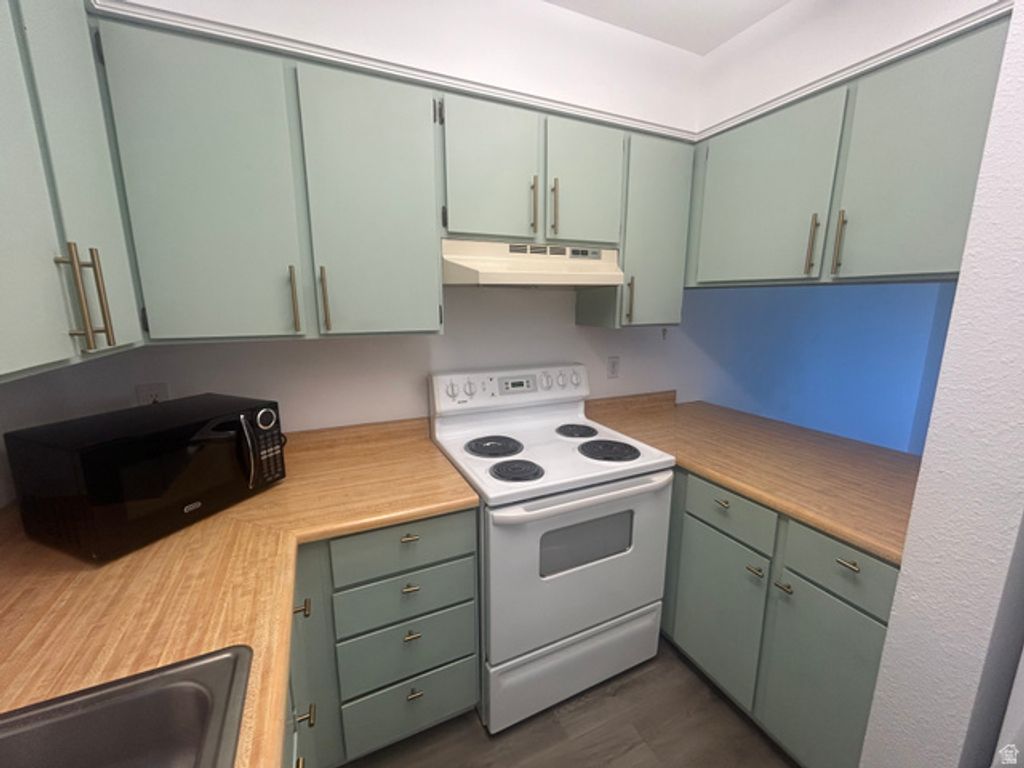 Image 9 of property listing at 70 E 600 S #70, Orem, UT 84058