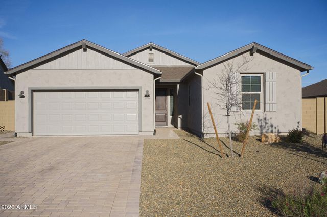 576 Whistle Stop Road, Clarkdale, AZ 86324