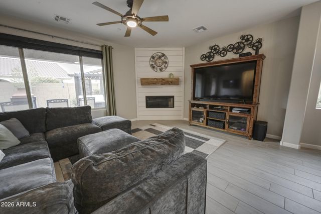 576 Whistle Stop Road, Clarkdale, AZ 86324