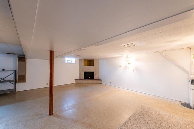 1934 Mars AVENUE, Racine, WI 53404