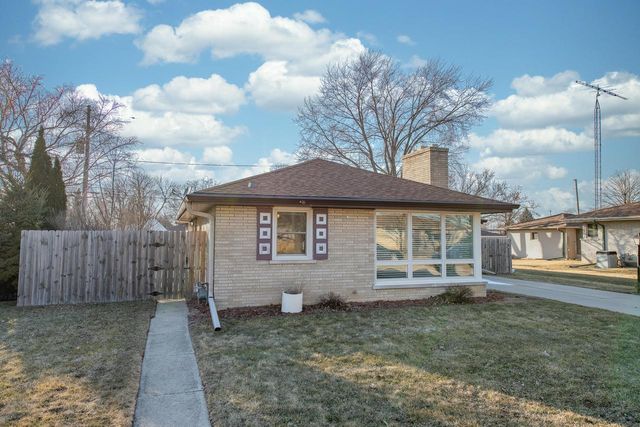 1934 Mars AVENUE, Racine, WI 53404