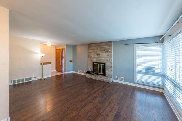 1934 Mars AVENUE, Racine, WI 53404