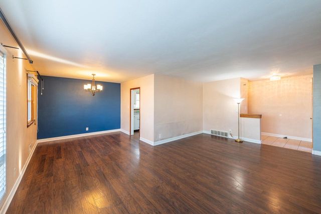 1934 Mars AVENUE, Racine, WI 53404