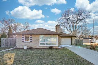1934 Mars AVENUE, Racine, WI 53404