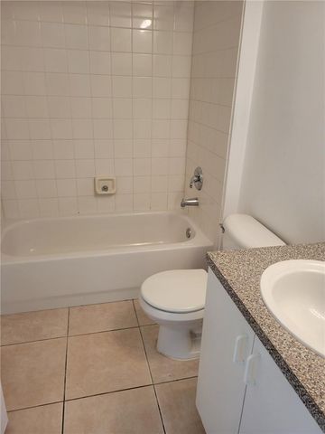 5005 WILES Road 108, Coconut Creek, FL 33073