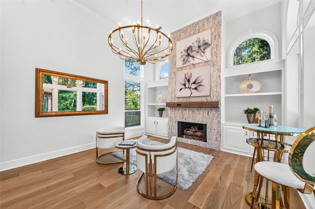 46 Pebble Cove Drive, The Woodlands, TX 77381