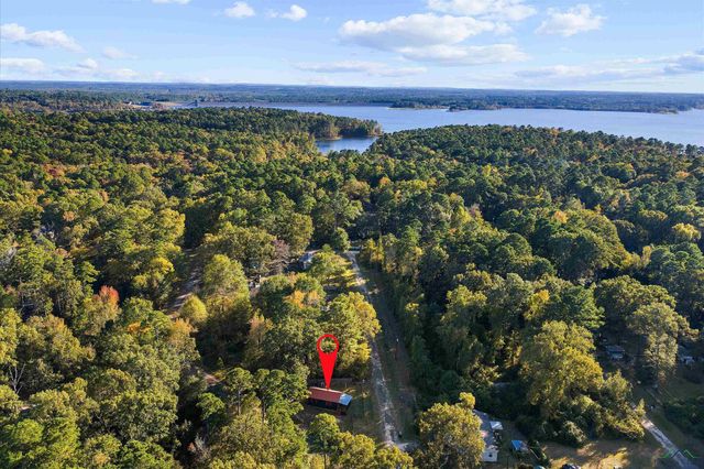 200 Dogwood Rd, Jefferson, TX 75657