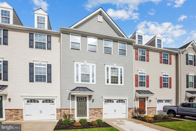 28 SPARROW CIR, Sewell, NJ 08080