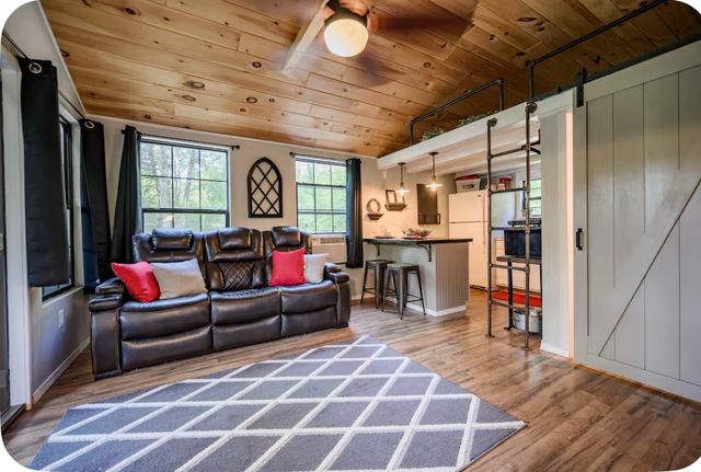 233 Porterfield Rd, Readyville, TN 37149