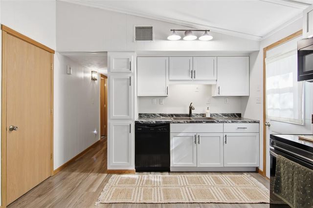 616 Truax Boulevard, Eau Claire, WI 54703
