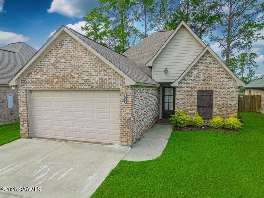138 Luxford Way, Carencro, LA 70520