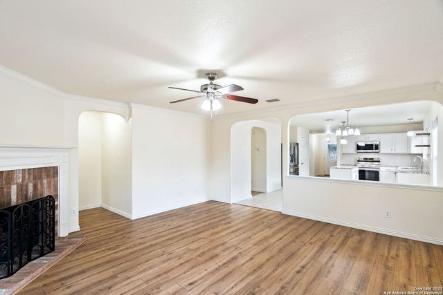 911 RUSTIC CACTUS, San Antonio, TX 78260