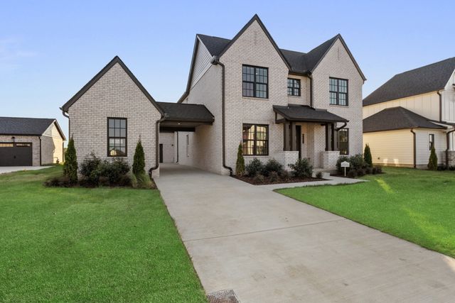 8081 Atlee Ct, College Grove, TN 37046