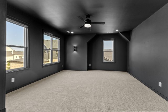 8081 Atlee Ct, College Grove, TN 37046