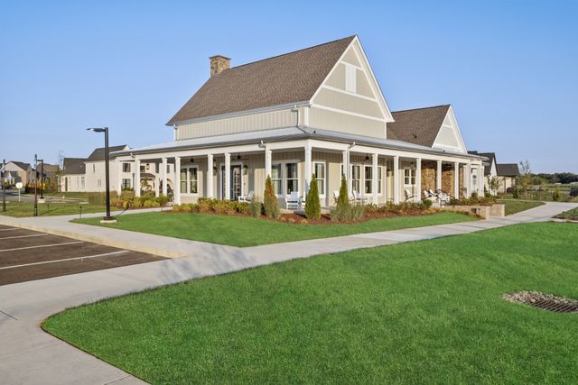 8081 Atlee Ct, College Grove, TN 37046