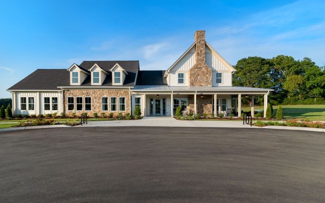 8081 Atlee Ct, College Grove, TN 37046