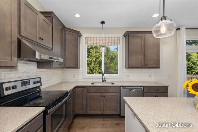 3159 Silver Fir Court, Holland, MI 49424