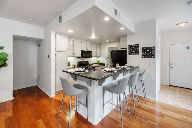 13021 Evening Creek Dr S 21, San Diego, CA 92128