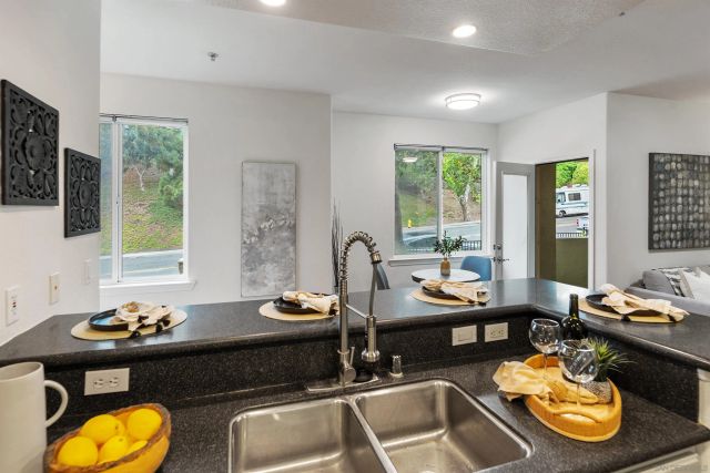 13021 Evening Creek Dr S 21, San Diego, CA 92128