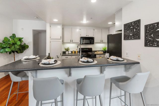 13021 Evening Creek Dr S 21, San Diego, CA 92128
