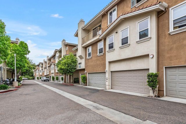 13021 Evening Creek Dr S 21, San Diego, CA 92128