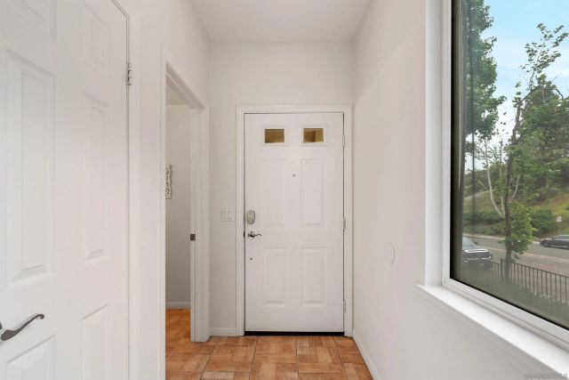 13021 Evening Creek Dr S 21, San Diego, CA 92128