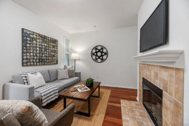 13021 Evening Creek Dr S 21, San Diego, CA 92128