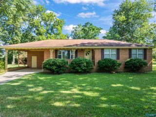 1286 Summerville Road, Boaz, AL 35957
