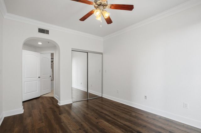 2299 Lone Star Drive 233, Sugar Land, TX 77479