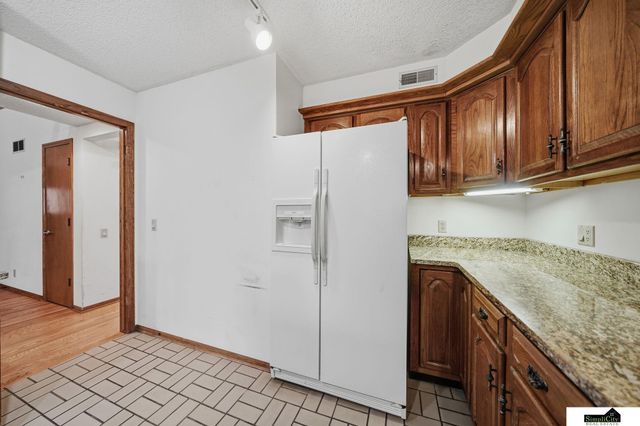 8309 Carriage Hill Court, Lincoln, NE 68510