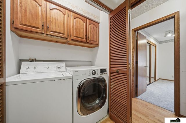 8309 Carriage Hill Court, Lincoln, NE 68510