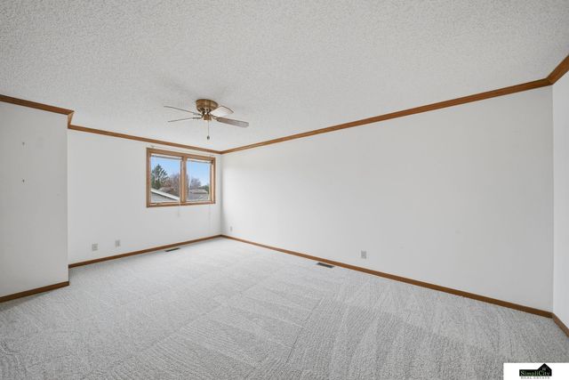 8309 Carriage Hill Court, Lincoln, NE 68510